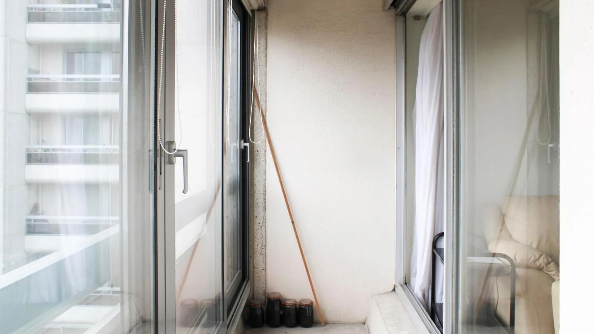 Spacious 3 Rooms With Balcony In Paris