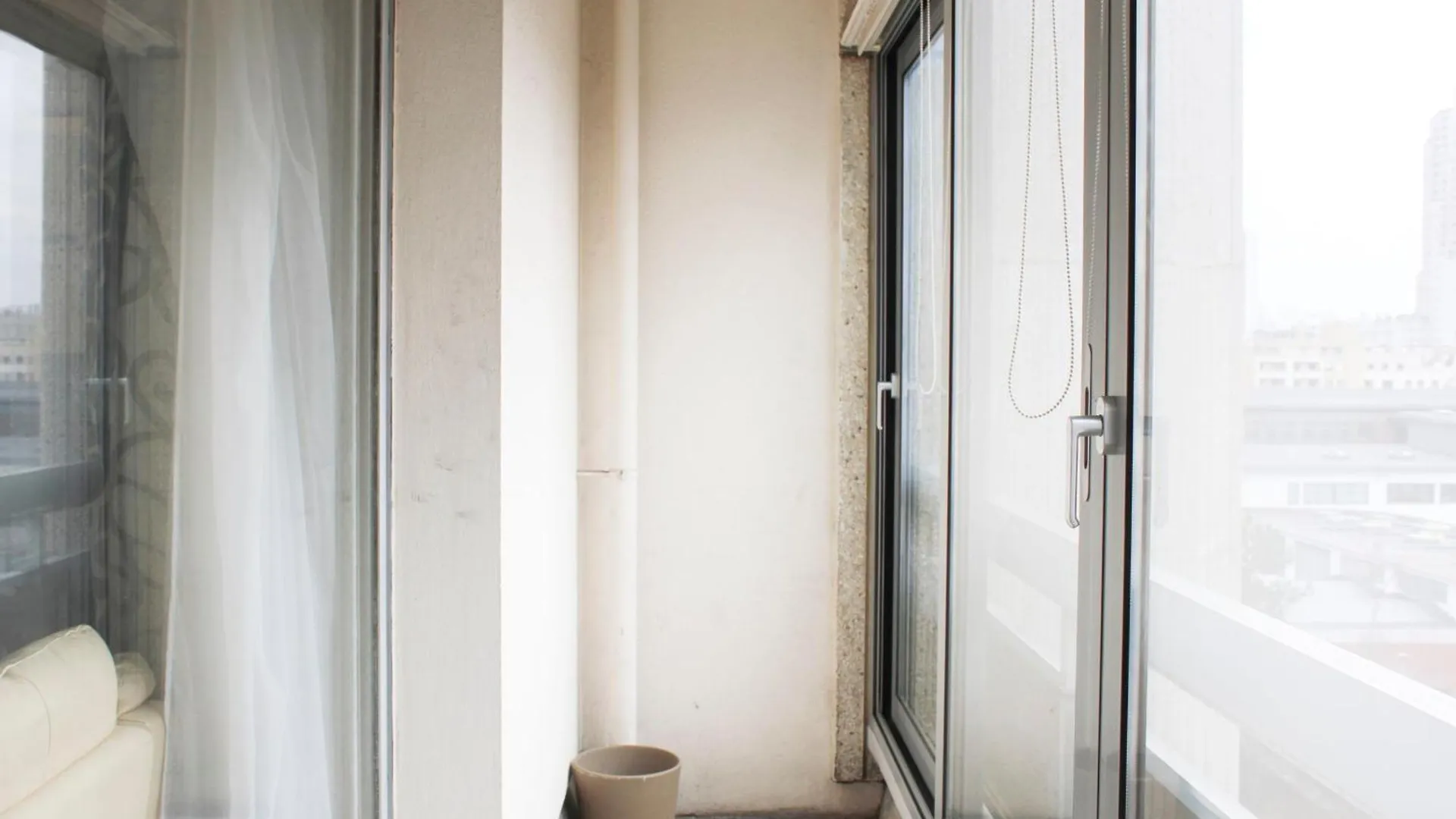 Spacious 3 Rooms With Balcony In Paris 0*,